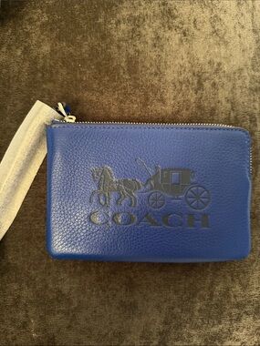 New with tag, Coach Wristlet